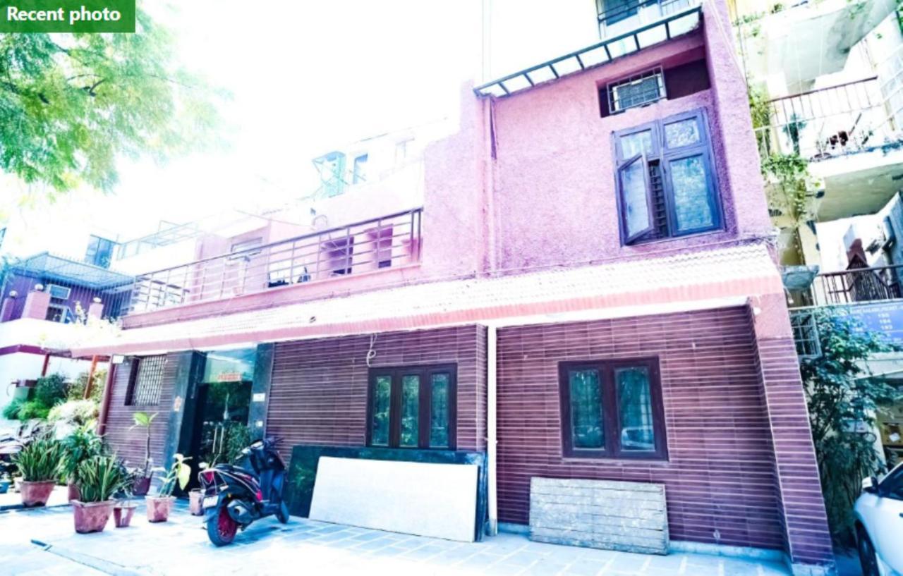Oscar - East Of Kailash New Delhi
